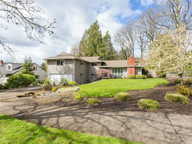 Property Photo: 2205 NW 153rd Ave OR 97006