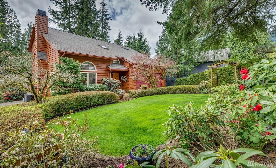 Property Photo:  678 Rainbow Dr  WA 98284 