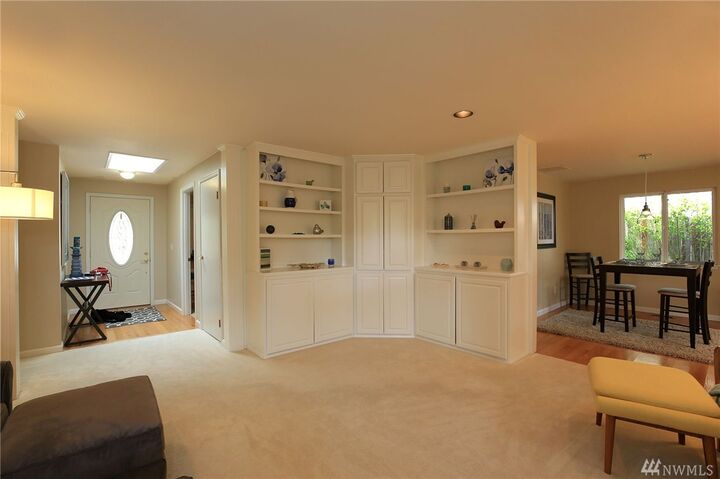 Property Photo:  15822 SE 171st Place  WA 98058 