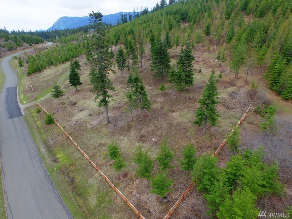 Property Photo:  970 Stone Ridge Dr  WA 98922 