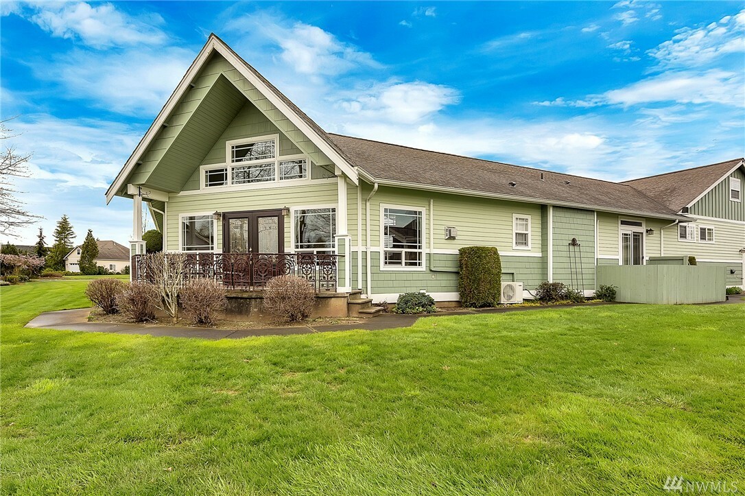 Property Photo: 1900 Twin Sister Ct WA 98264
