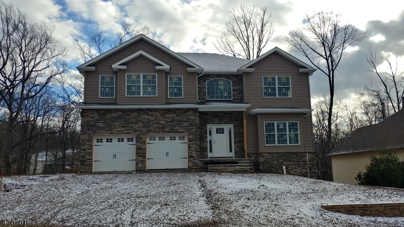 Property Photo: 61 Haggerty Dr NJ 07052