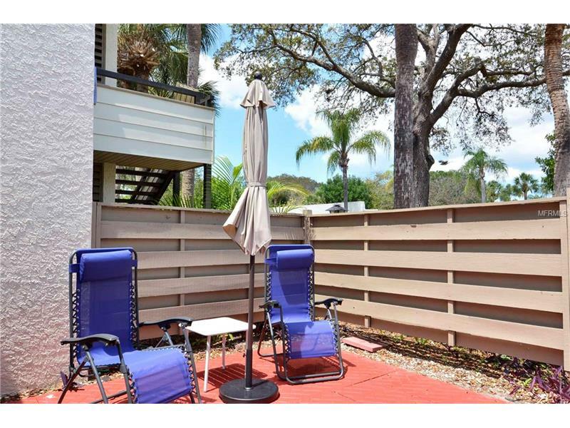 Property Photo: 205 Sherwood Drive 205 FL 34210