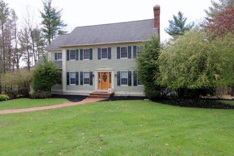 Property Photo:  11 Wood Hill Drive  NH 03032 