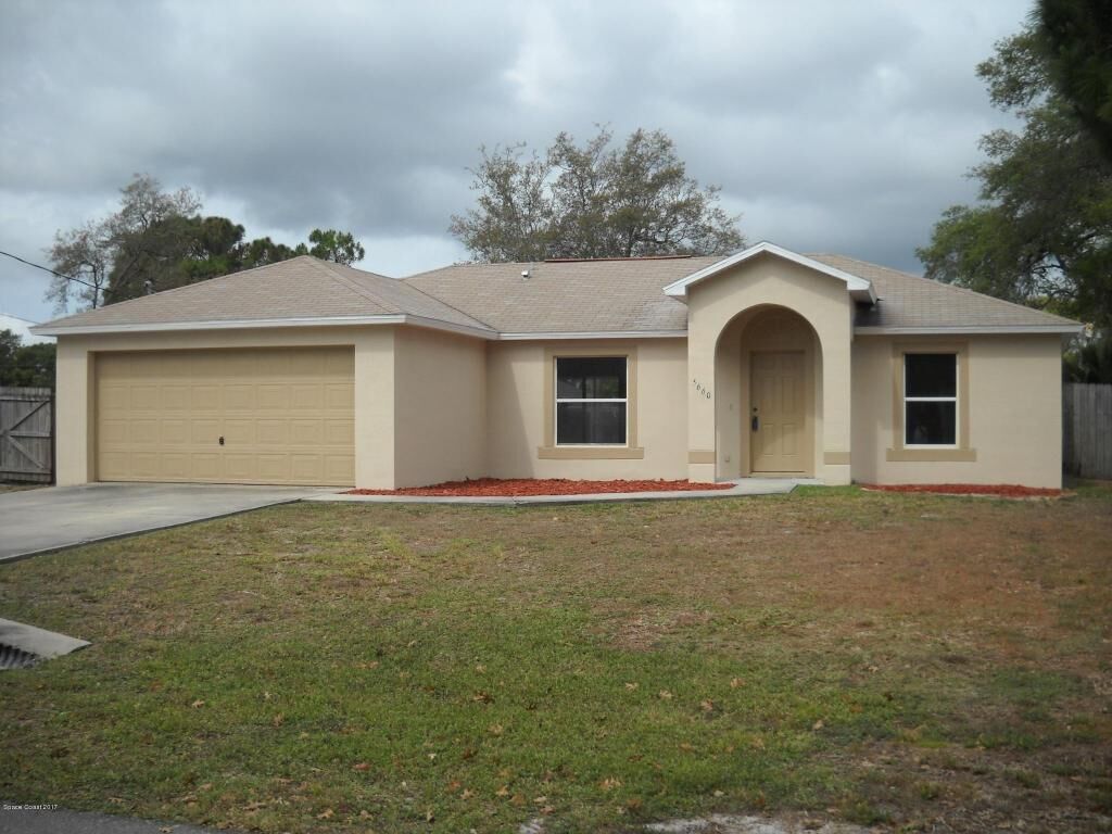Property Photo:  5660 Holden Road  FL 32927 