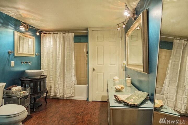 Property Photo: 80 S Jackson 205 WA 98104