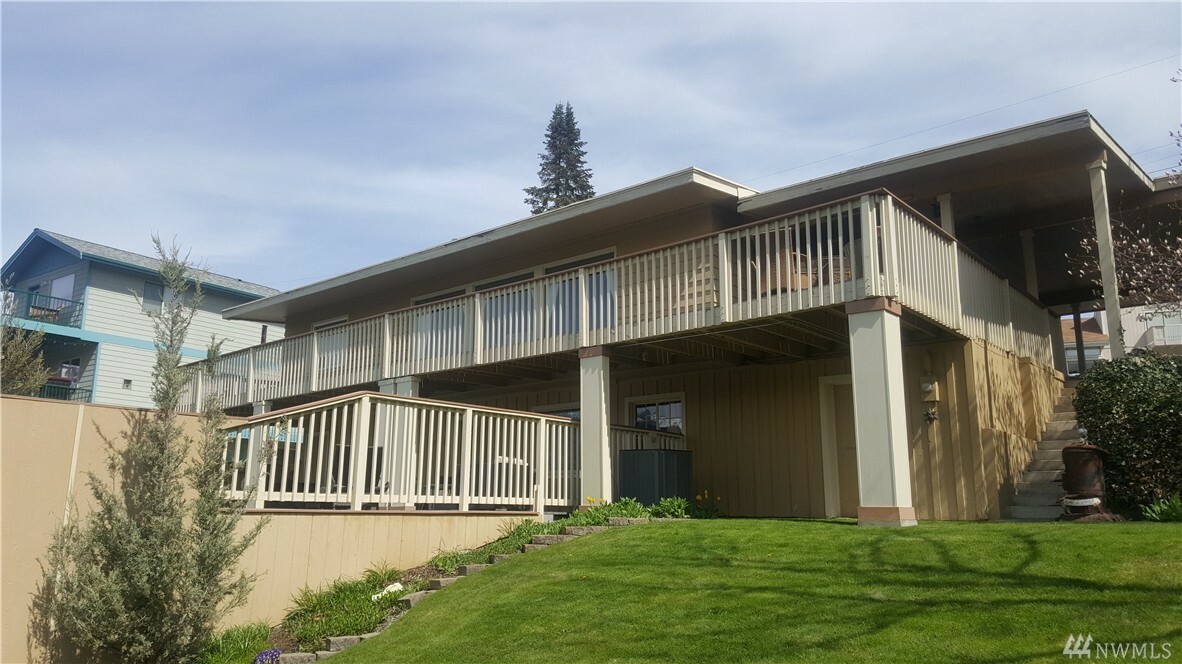 Property Photo: 54 Coral St WA 98831