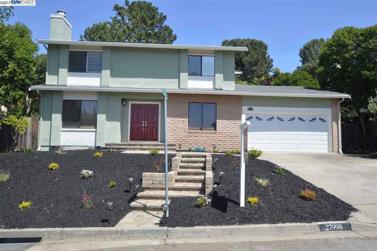 Property Photo:  27998 Fallbrook Drive  CA 94542 