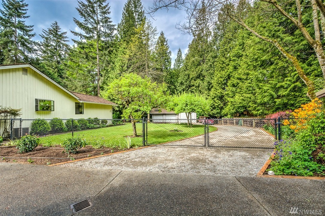 Property Photo:  11523 169th Ct NE  WA 98052 