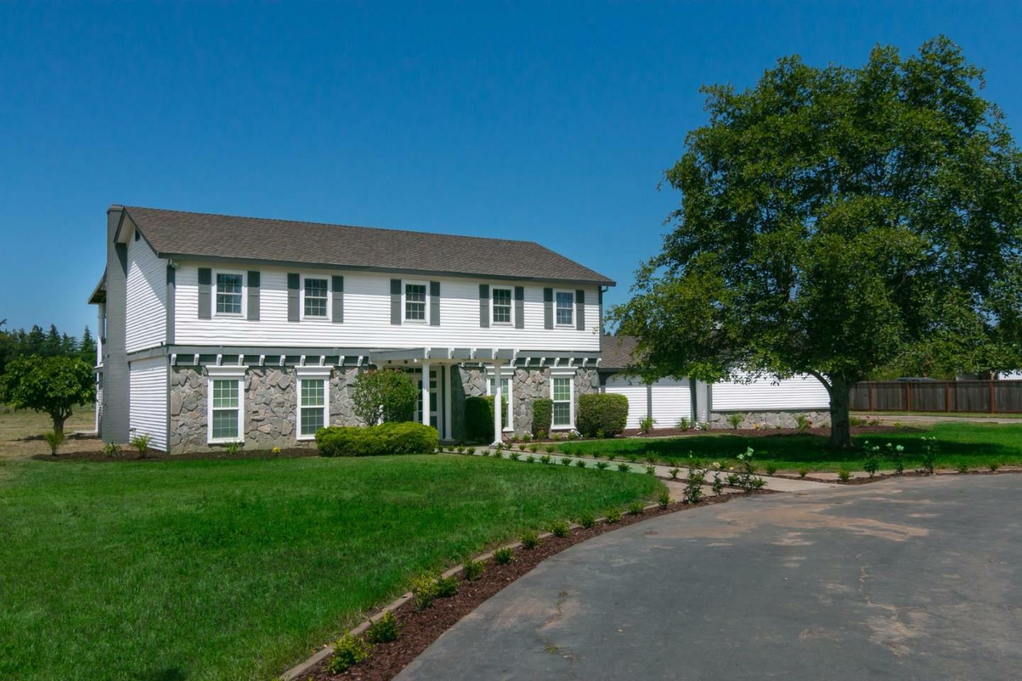 Property Photo: 3701 North Lake Road CA 95340