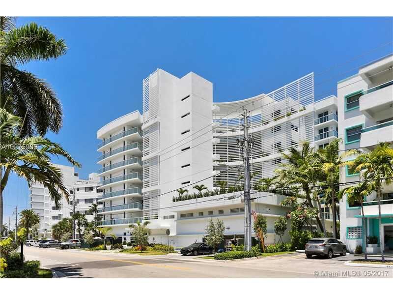Property Photo:  9821 E Bay Harbor Drive Ph02  FL 33154 