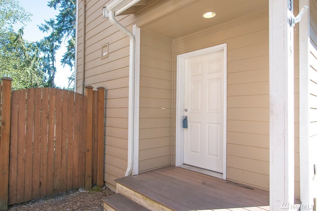 Property Photo: 13015 Green Mountain Wy WA 98252