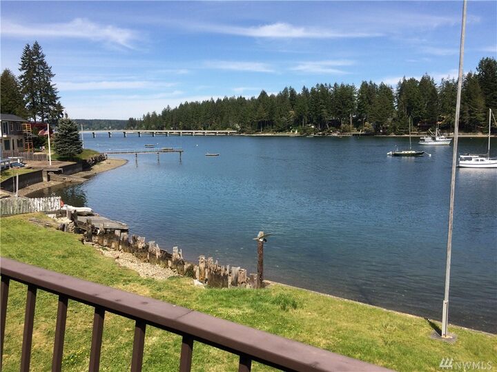 Property Photo: 5054 E Grapeview Loop Rd WA 98524