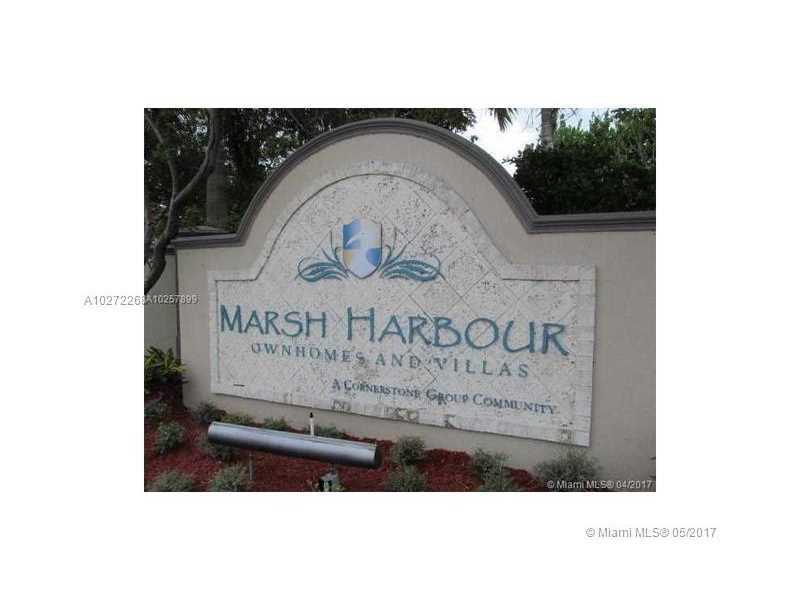 Property Photo: 1000 Lucaya Dr Townhouse FL 33404
