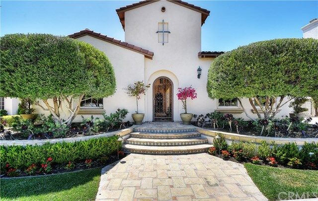 Property Photo: 9 Salinger Court CA 92679