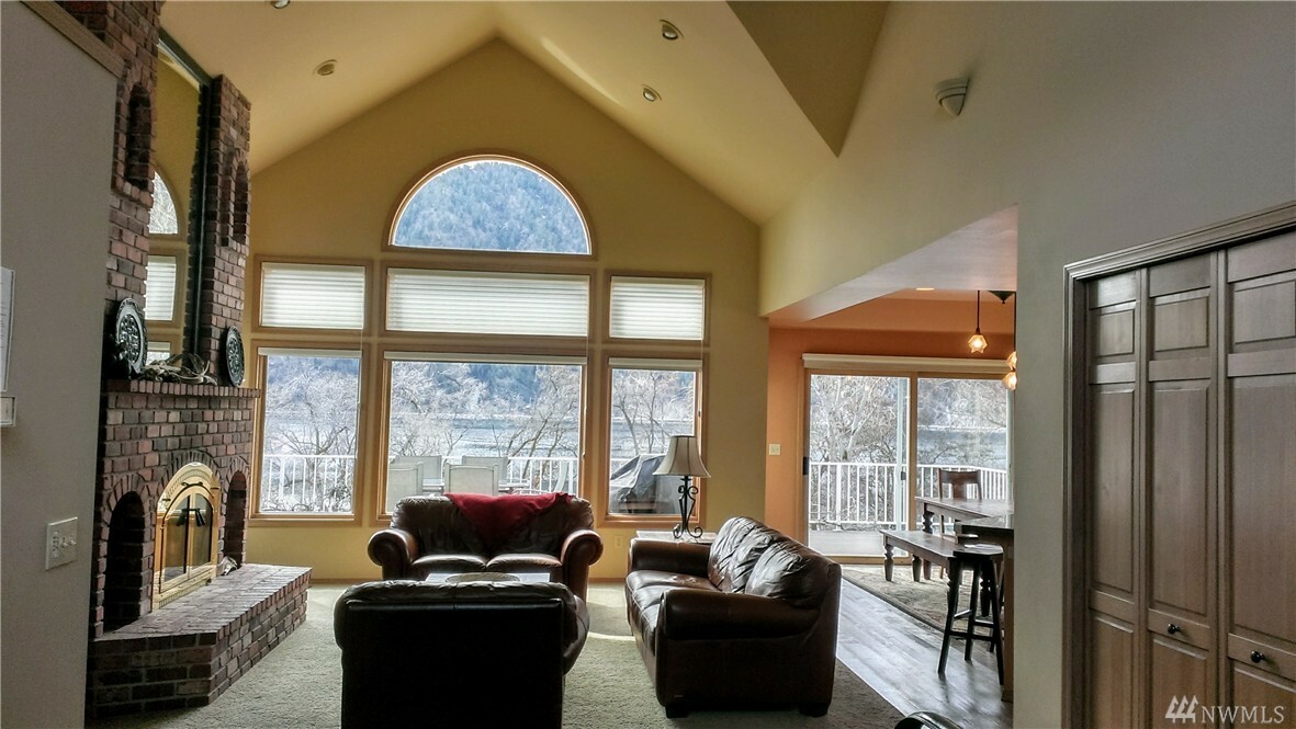 Property Photo: 249 Manson View Dr WA 98831