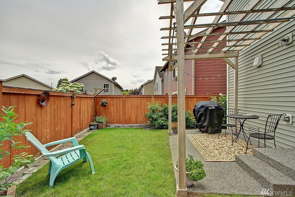 Property Photo:  2529 104th Dr SE  WA 98258 