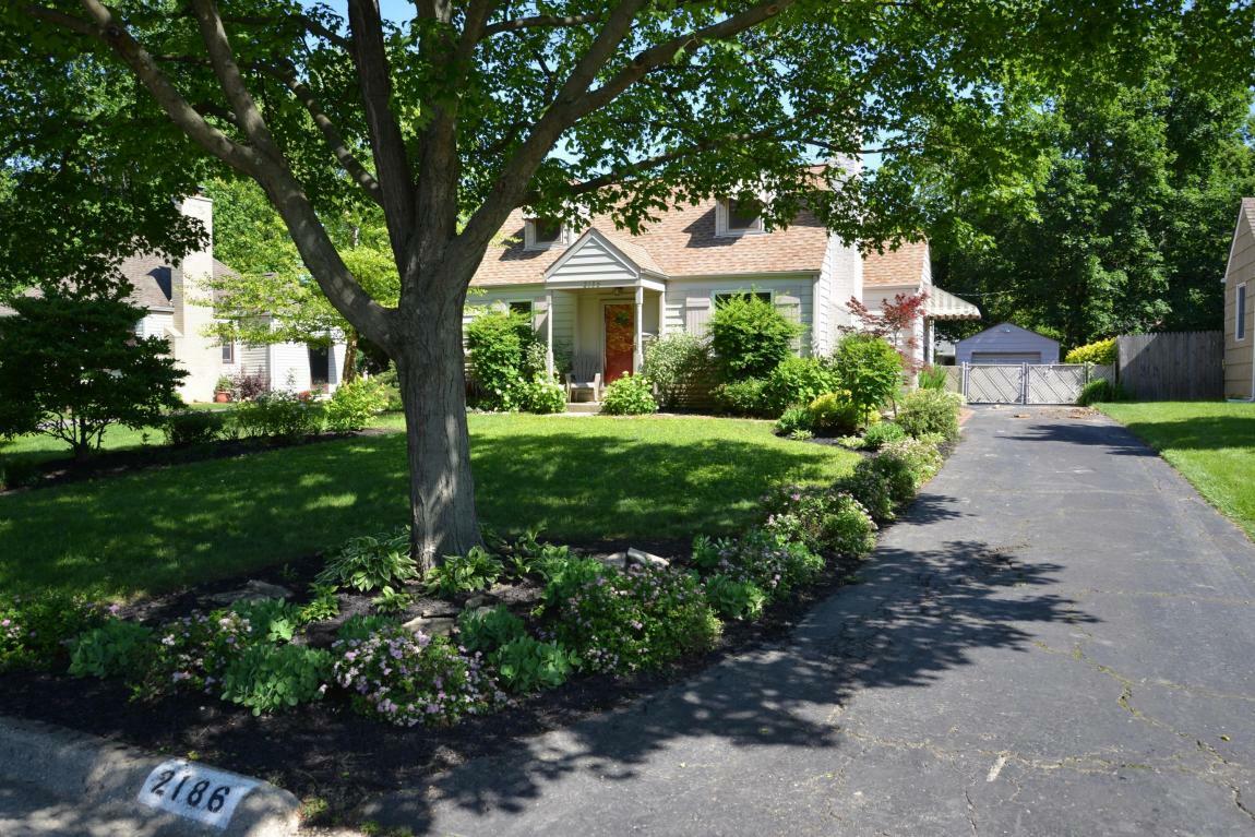 Property Photo:  2186 Harwitch Road  OH 43221 