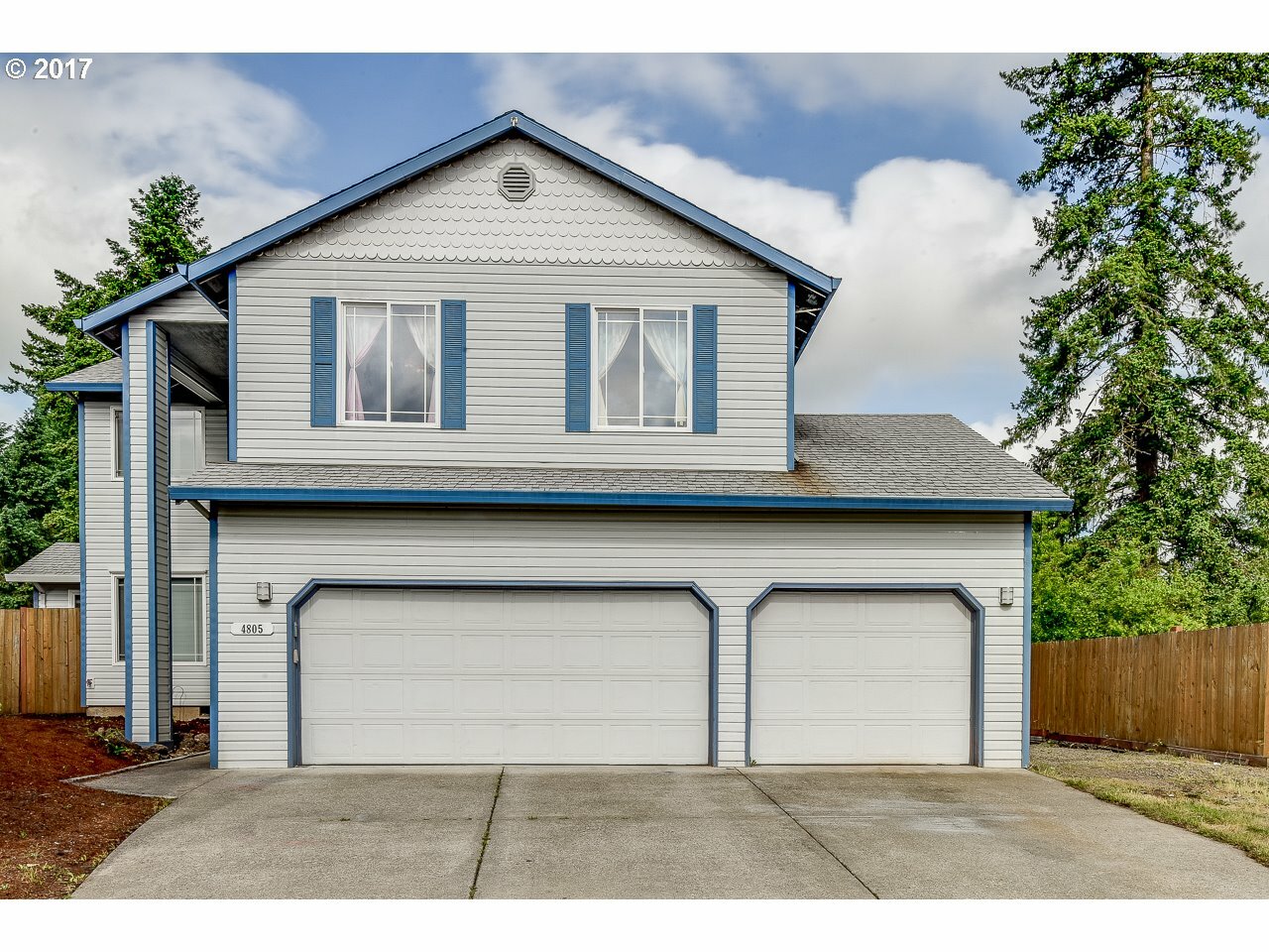 4805 SE Stewart Ct  Hillsboro OR 97123 photo