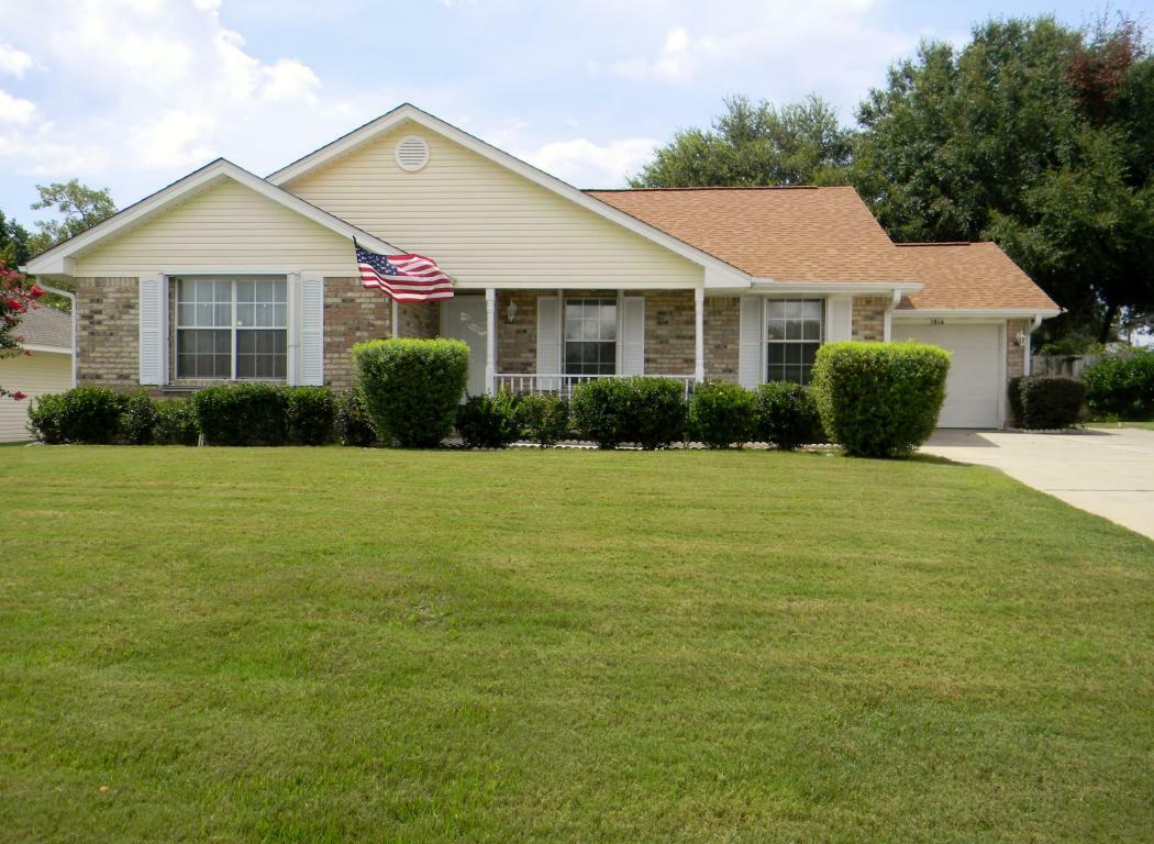 Property Photo: 2814 Tamiami Trail FL 32539