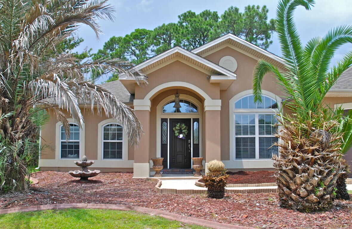Property Photo:  1005 Napa Way  FL 32578 