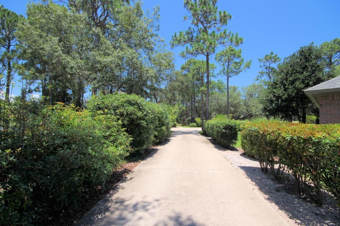 Property Photo: 1329 Windrush Cove FL 32578