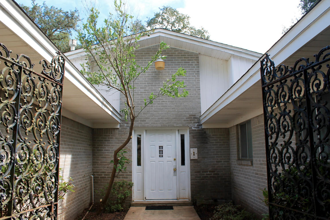 Property Photo: 326 NE Sudduth Circle FL 32548