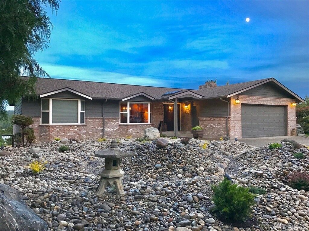 Property Photo: 5810 Meridian Rd SE WA 98513