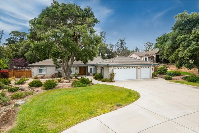 Property Photo:  775 Villa Nona  CA 93444 