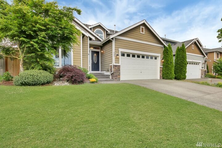 Property Photo: 8605 186th St E WA 98375