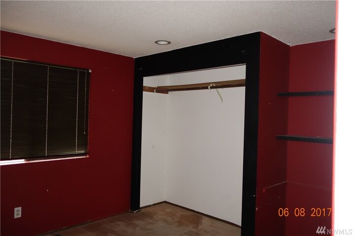 Property Photo:  22826 NE 21st Place  WA 98074 