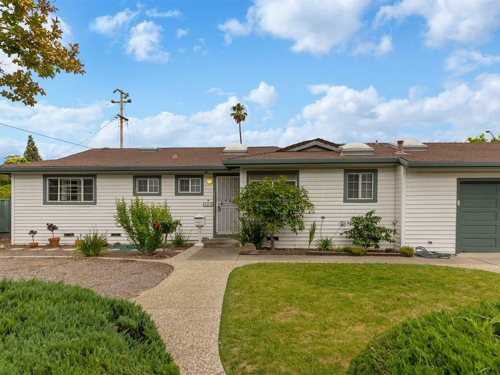 Property Photo: 120 Calle Marguerita CA 95032