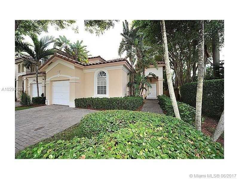 Property Photo:  6780 NW 109th Ct  FL 33178 