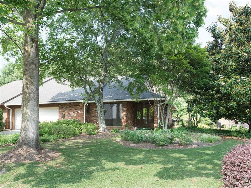 Property Photo:  285 Francyne Court 285   30328 