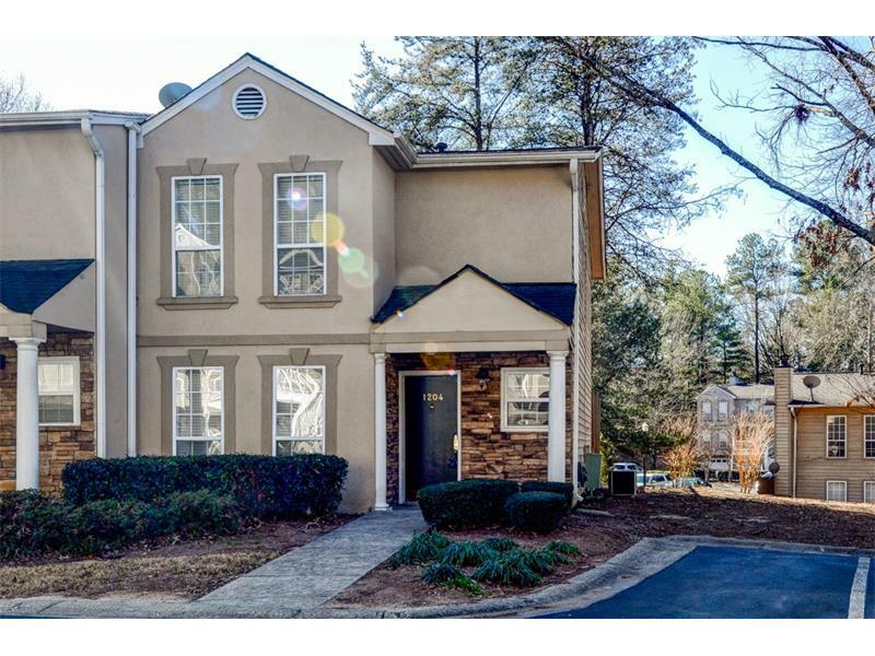 Property Photo: 1204 Masons Creek Circle 30350
