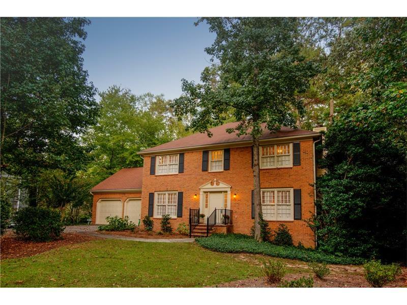 Property Photo: 1135 Chestnut Hill Circle 30064