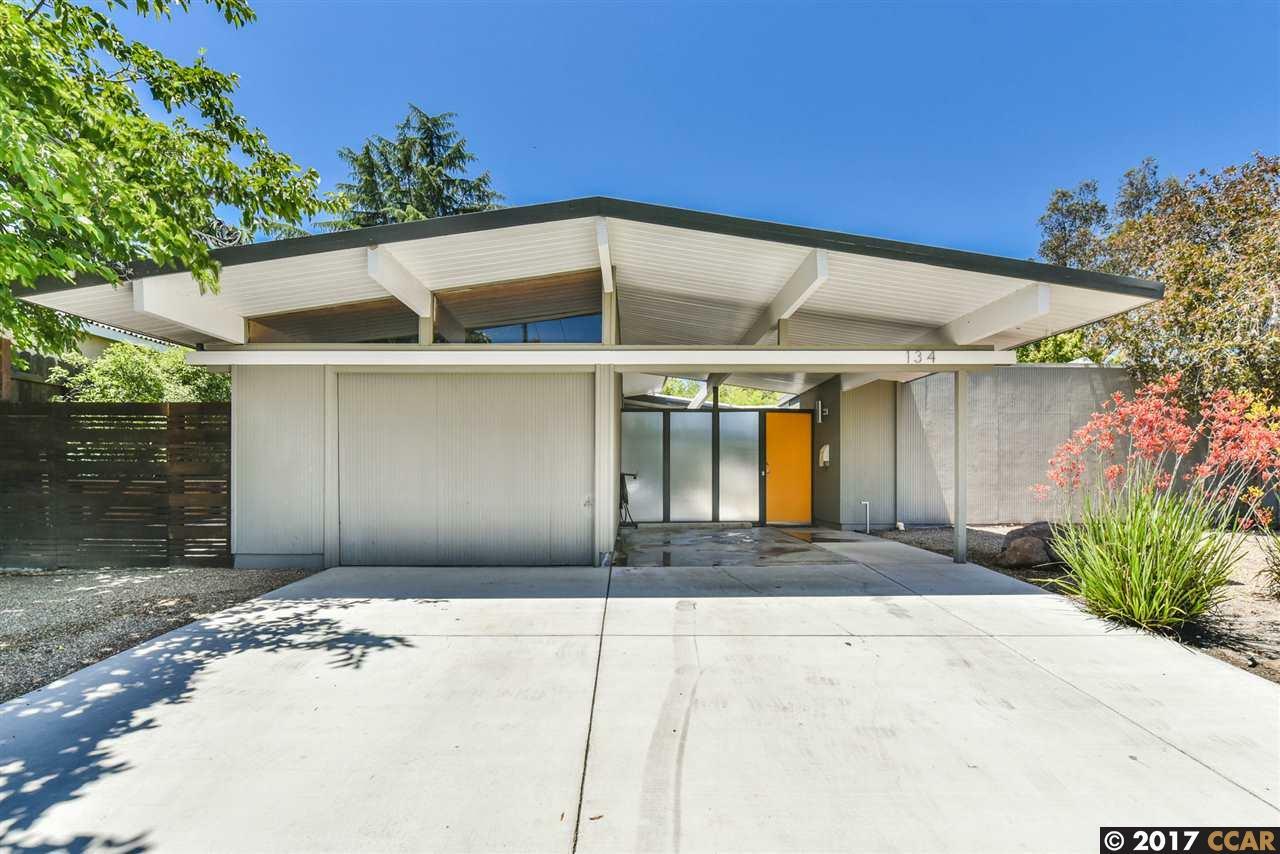 Property Photo: 134 Los Altos Ave CA 94598