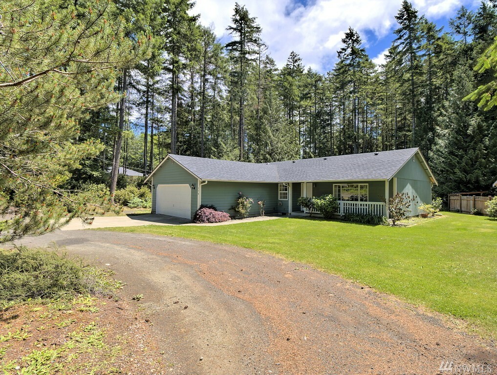 Property Photo:  270 E Aycliffe Dr  WA 98584 