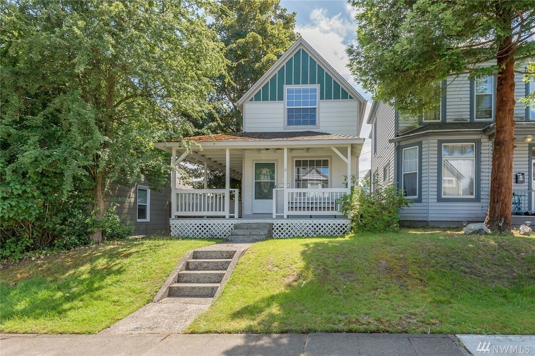 Property Photo:  3108 N 7th St  WA 98406 