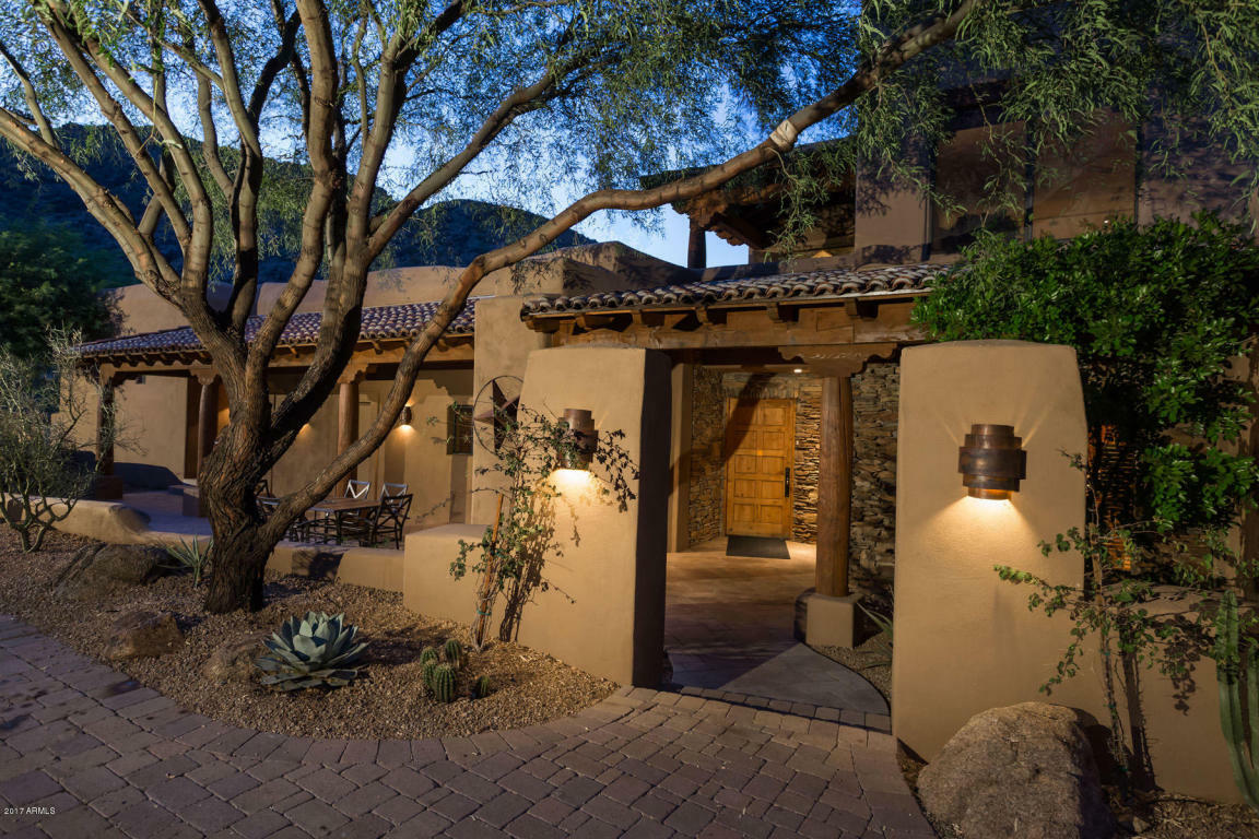 Property Photo: 5936 E Quartz Mountain Road AZ 85253