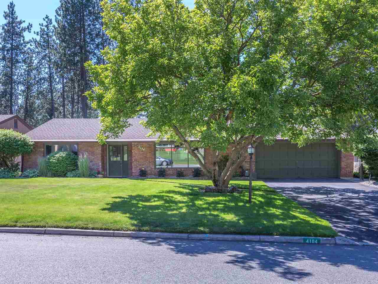 Property Photo: 4104 S Helena St WA 99203