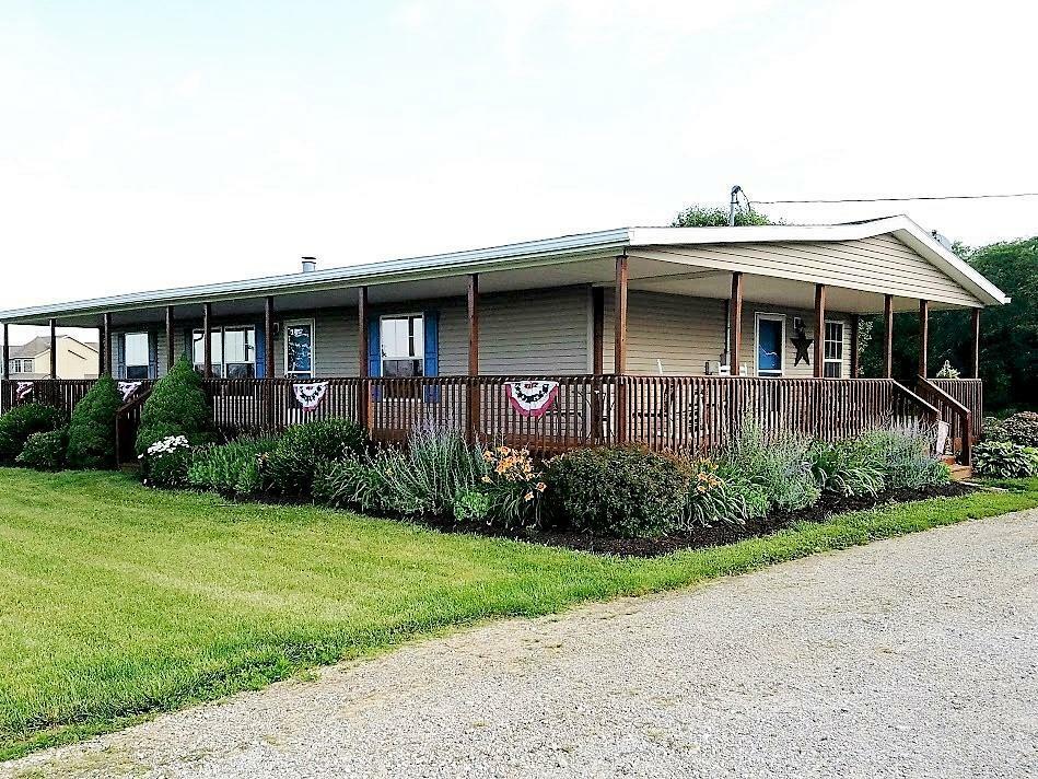 Property Photo: 8707 Township Road 34 OH 44833