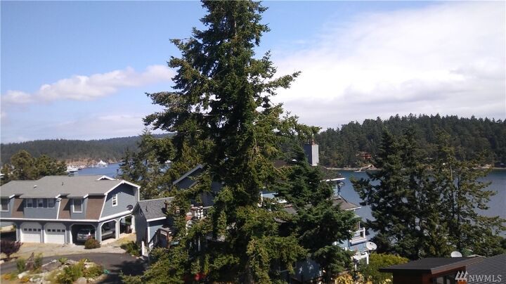 Property Photo: 625 Harrison St H WA 98250