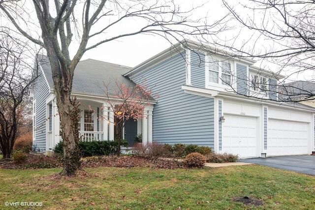 Property Photo:  2300 Congressional Lane  IL 60015 