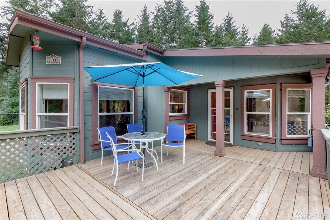 Property Photo: 13414 Glenwood Rd SW WA 98367