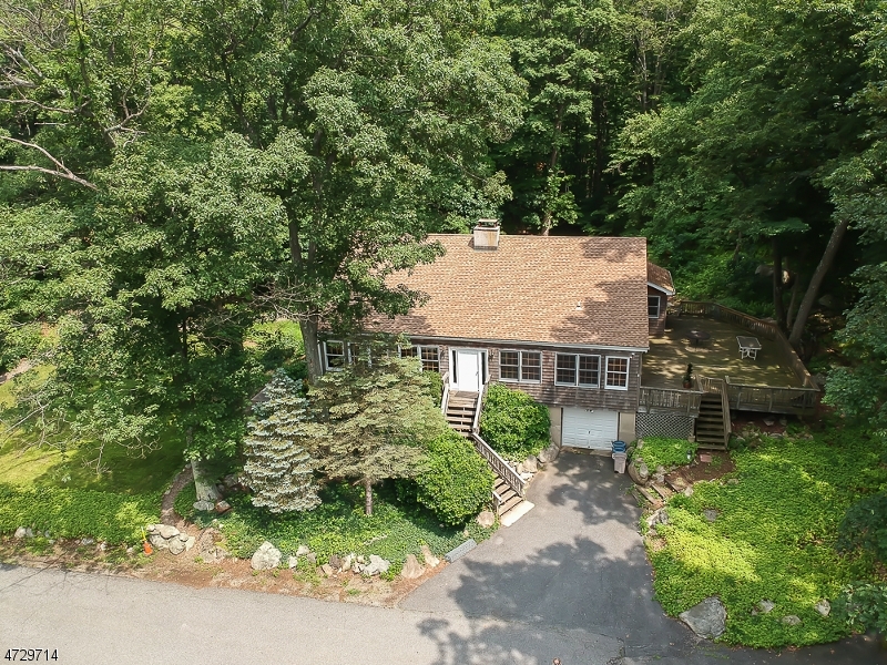 Property Photo:  11 Hill Top Trl  NJ 07821 