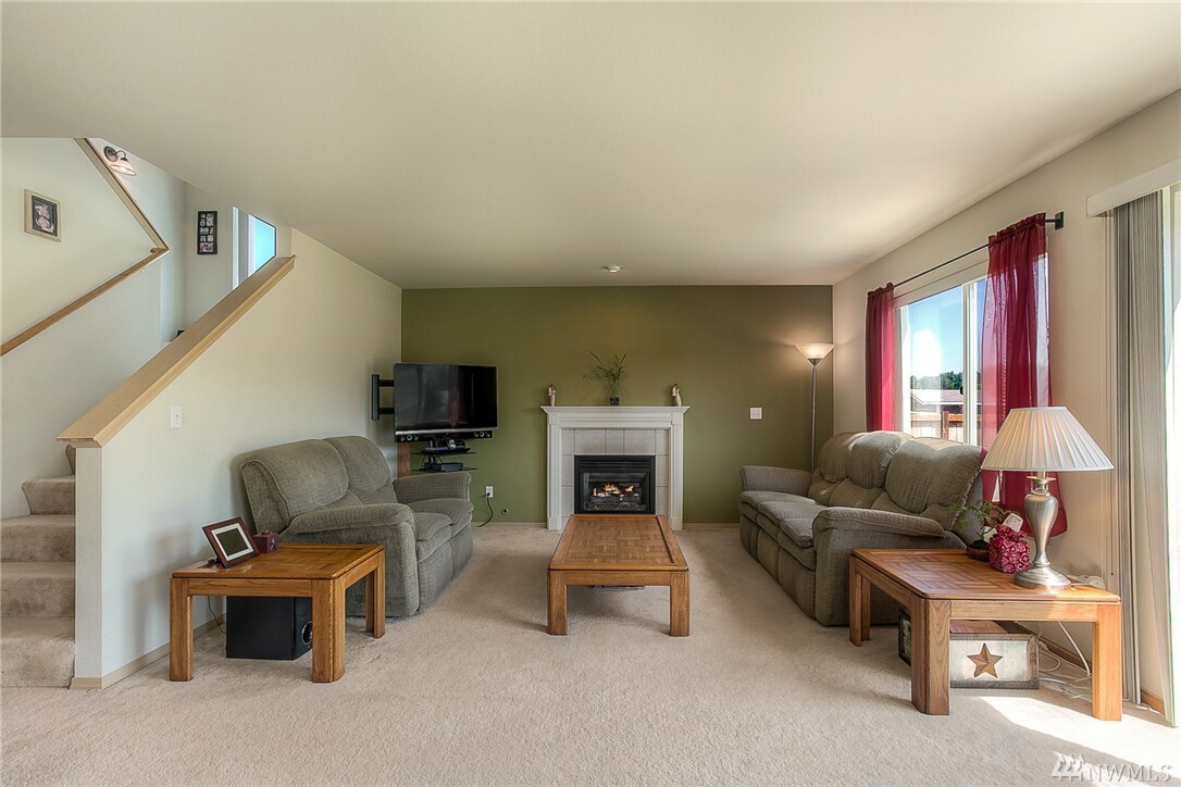 Property Photo:  20207 85th Av Ct E  WA 98387 