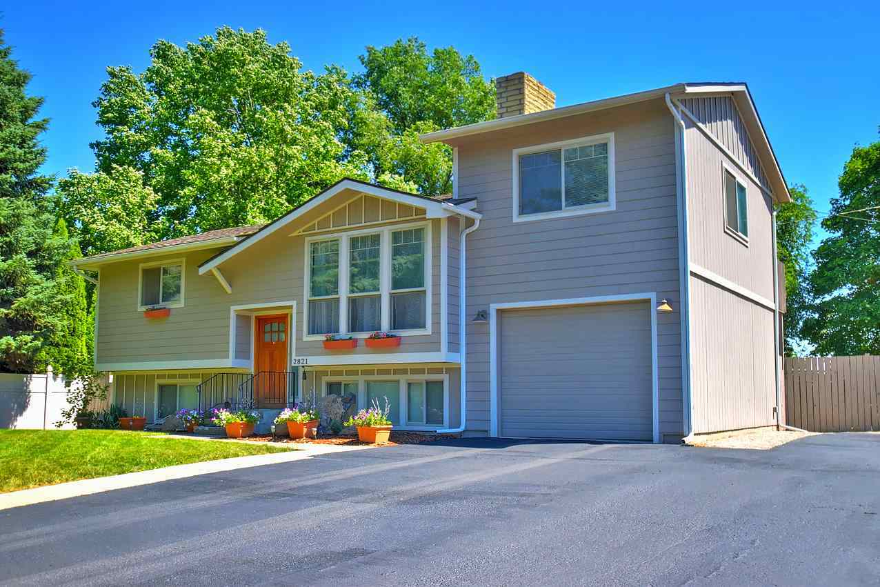Property Photo: 2821 S Thor St WA 99223