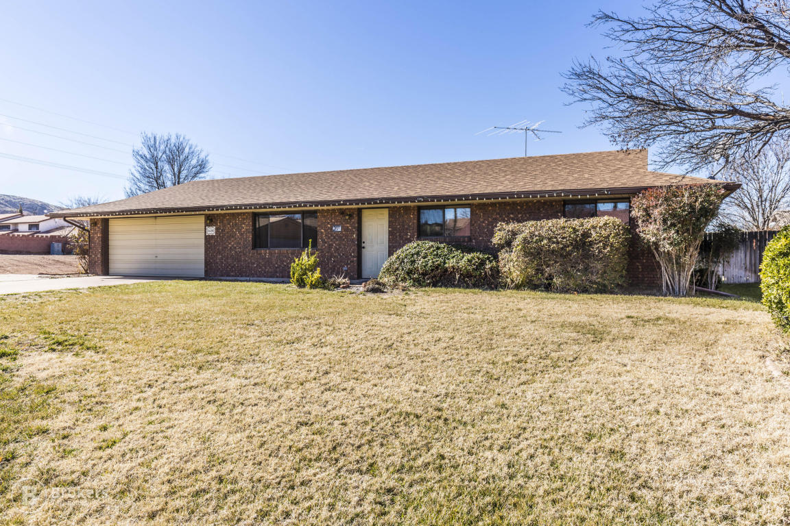 Property Photo: 3126 S Chestnut Cir UT 84790