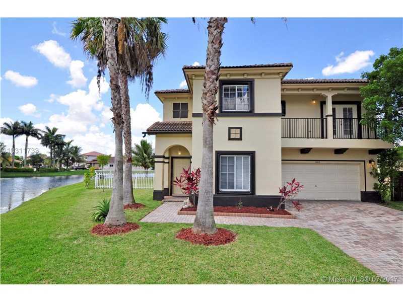 Property Photo: 1660 SW 155th Ct FL 33185